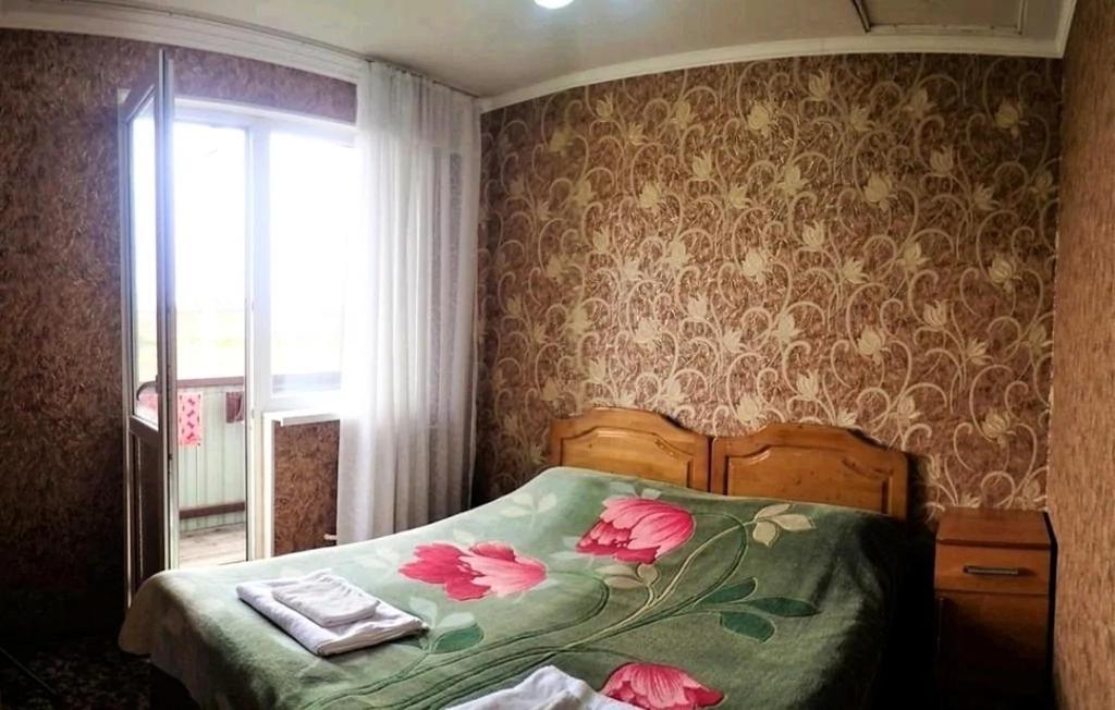 Janat Family Guesthouse Karakol Ngoại thất bức ảnh